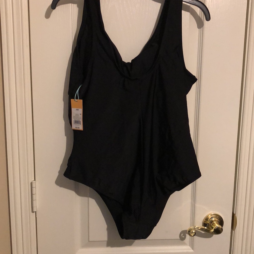 NWT Kona Sol One piece swimsuit.size 16W. - Picture 3 of 5